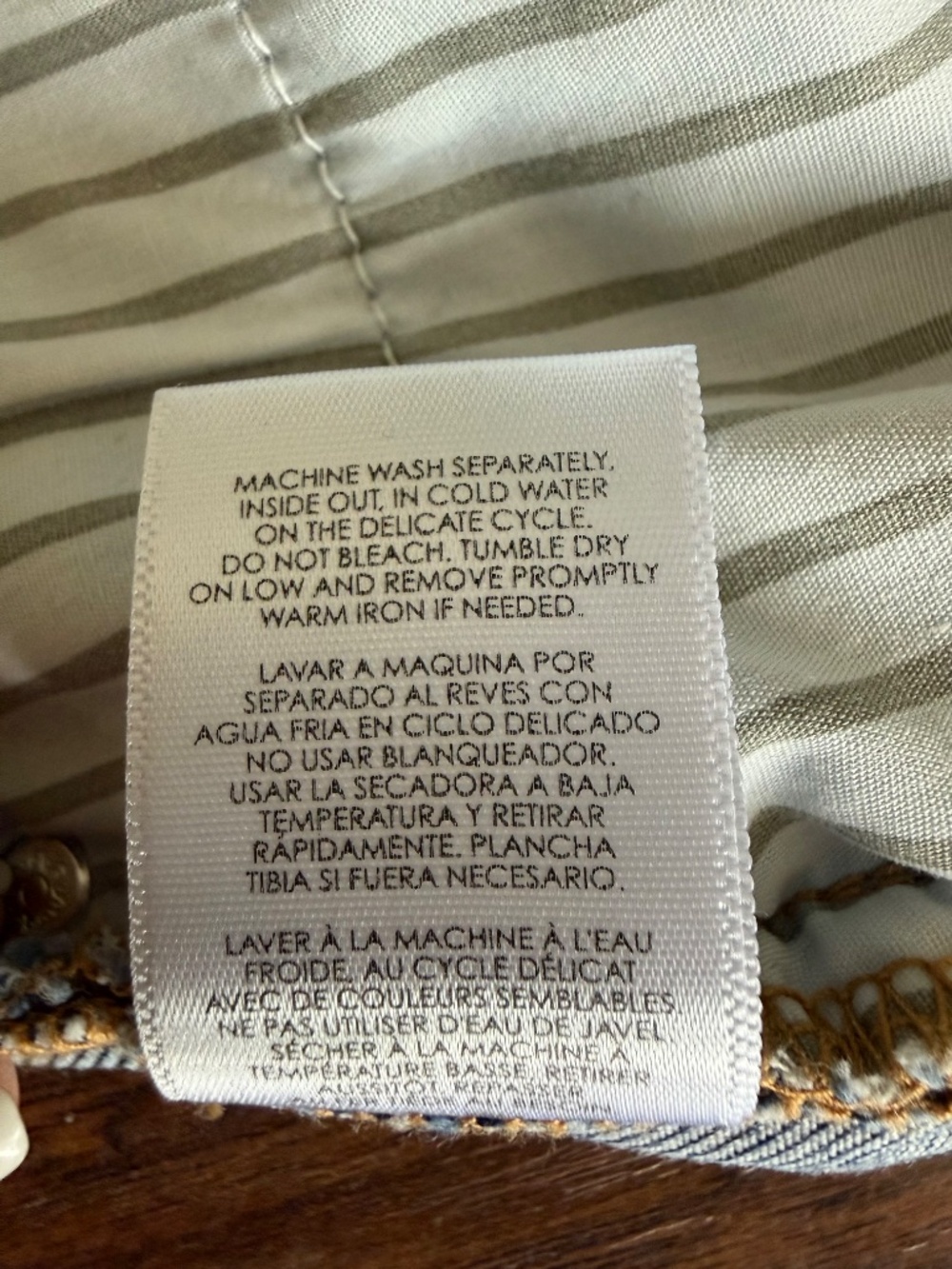 CAbi Harlow Jeans Style #1207 Frost Wash Size 6 Boyfriend Straight Mid Rise EUC - Picture 9 of 9